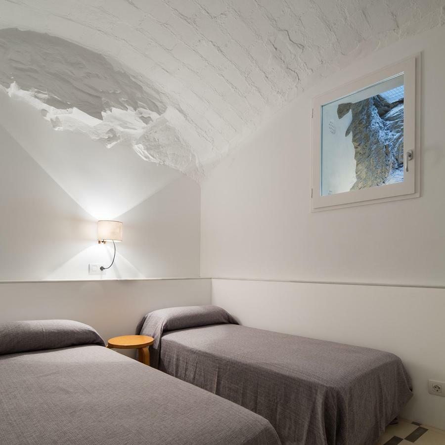 Centric Townhouse With Sea View - Casa Marta Hébergement de vacances Cadaqués